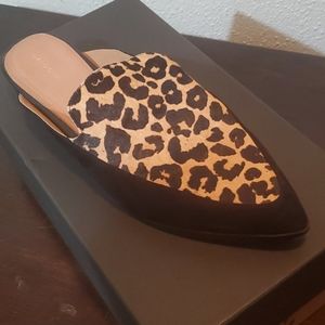 Leopard textured mule size 11